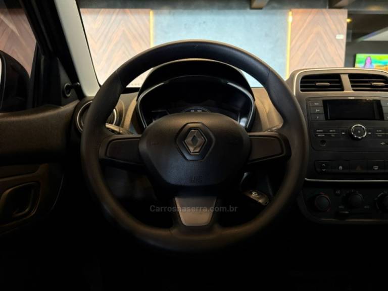 RENAULT - KWID - 2021/2021 - Branca - R$ 39.900,00