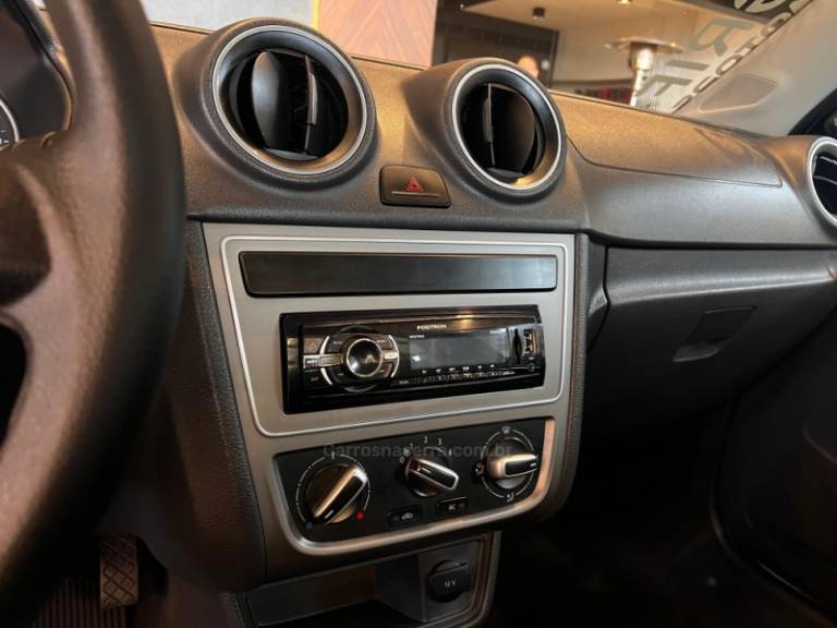 VOLKSWAGEN - SAVEIRO - 2014/2014 - Branca - R$ 47.900,00