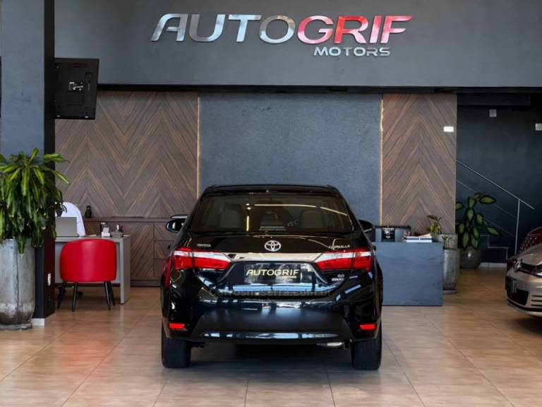 TOYOTA - COROLLA - 2015/2015 - Preta - R$ 87.900,00