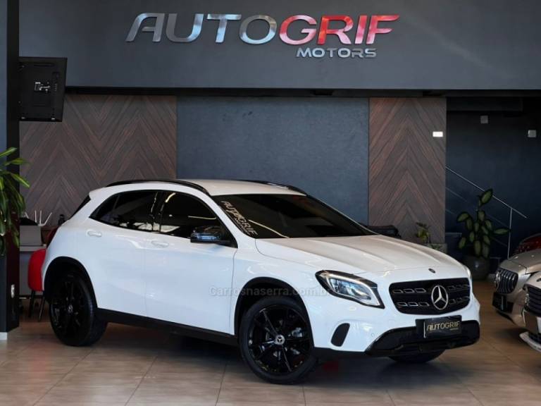 MERCEDES-BENZ - GLA 200 - 2019/2019 - Branca - R$ 133.900,00