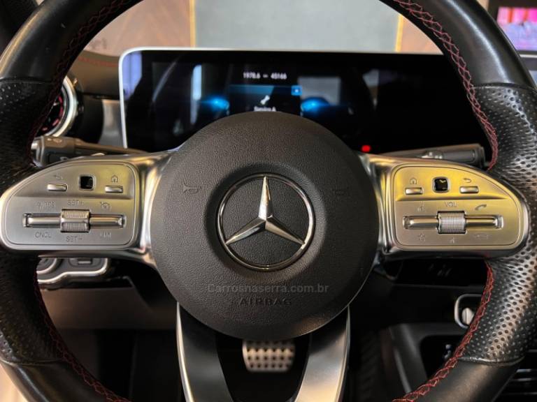 MERCEDES-BENZ - CLA 35 AMG - 2020/2020 - Vermelha - R$ 319.900,00