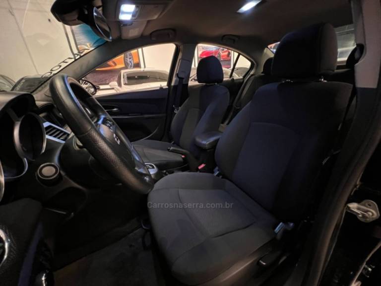 CHEVROLET - CRUZE - 2012/2012 - Preta - R$ 54.900,00