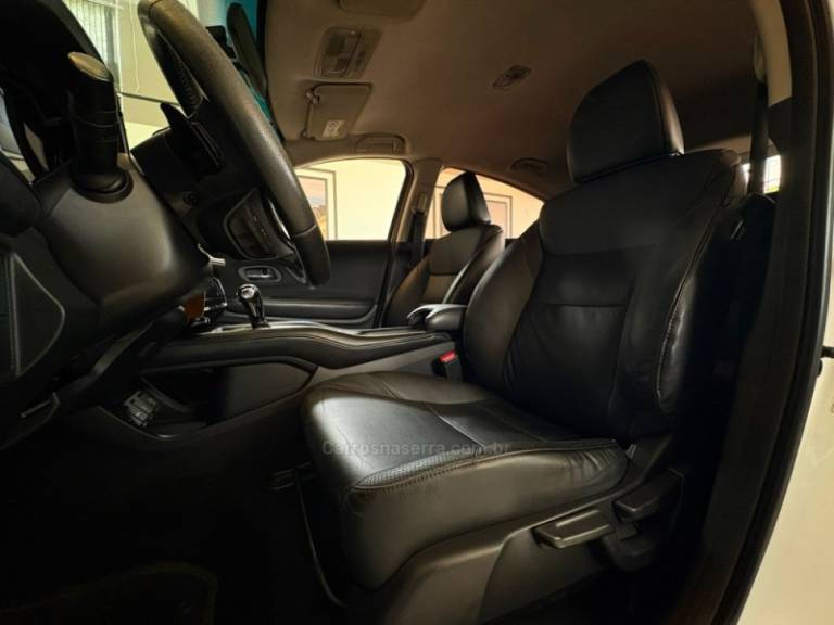 HONDA - HR-V - 2016/2016 - Branca - R$ 88.900,00
