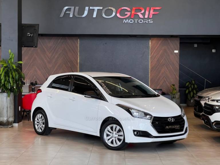 HYUNDAI - HB20 - 2018/2018 - Branca - R$ 54.900,00