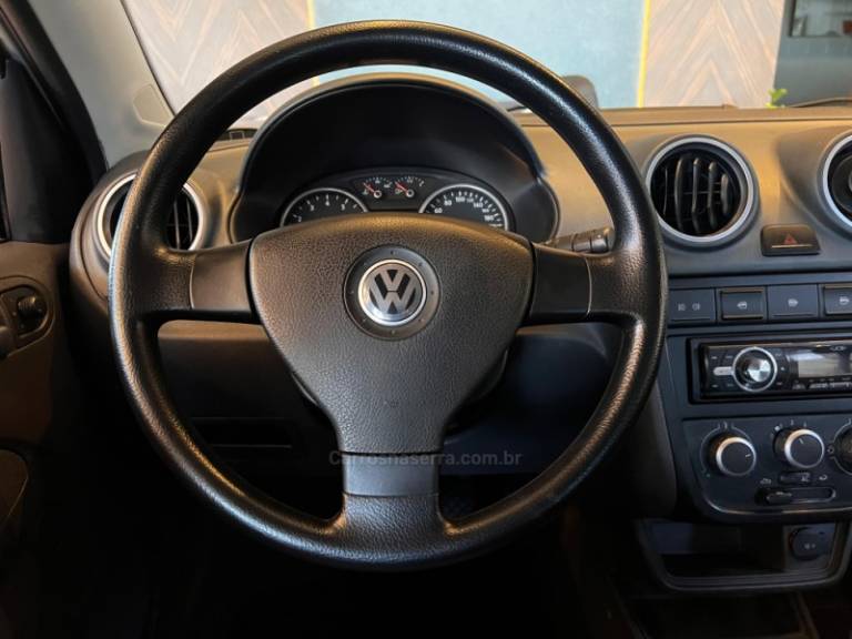 VOLKSWAGEN - GOL - 2010/2011 - Prata - R$ 36.900,00