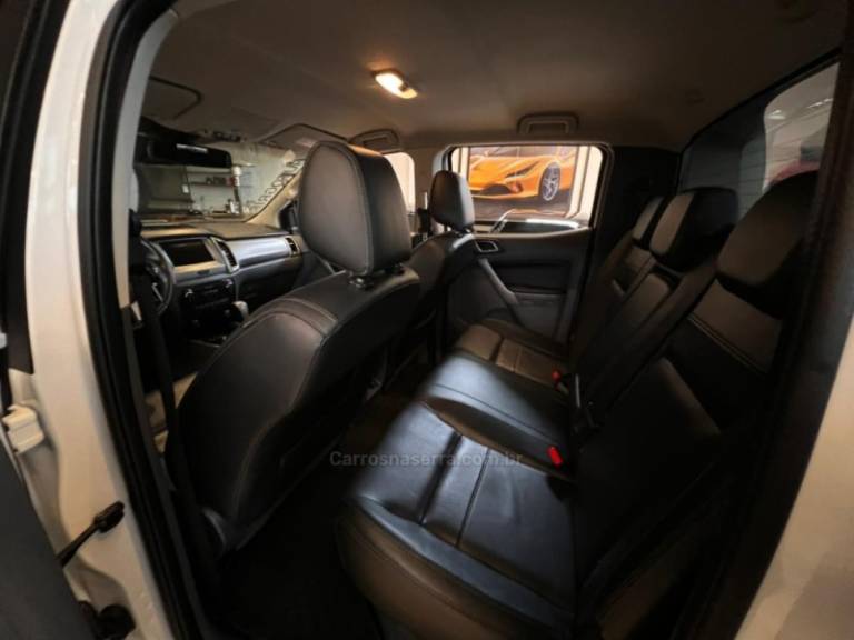 FORD - RANGER - 2019/2019 - Branca - R$ 155.900,00