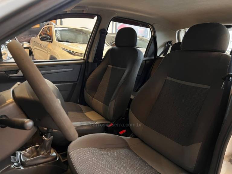 CHEVROLET - CELTA - 2013/2014 - Branca - R$ 35.900,00