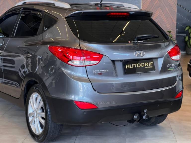 HYUNDAI - IX35 - 2016/2016 - Cinza - R$ 79.900,00