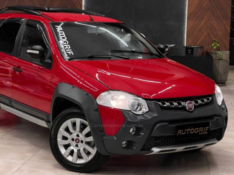 FIAT - PALIO - 2015/2015 - Vermelha - R$ 49.900,00