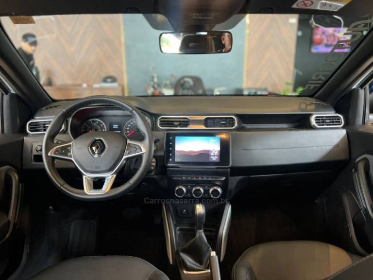 RENAULT - DUSTER - 2024/2024 - Branca - R$ 109.900,00