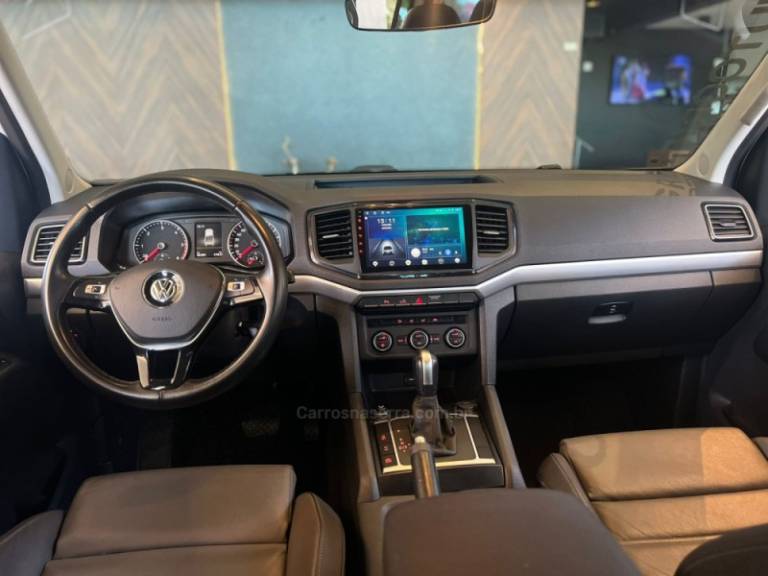VOLKSWAGEN - AMAROK - 2022/2023 - Branca - R$ 208.900,00