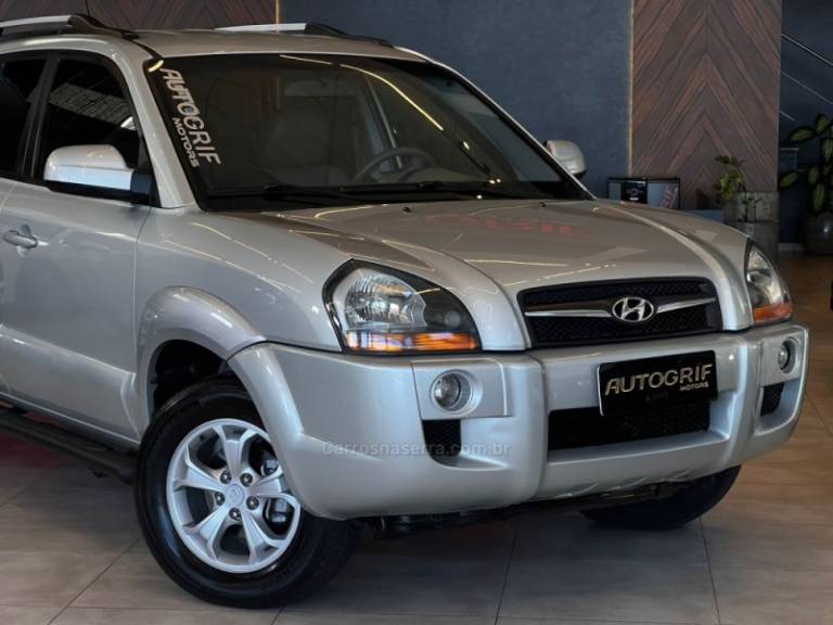HYUNDAI - TUCSON - 2012/2013 - Prata - R$ 41.900,00