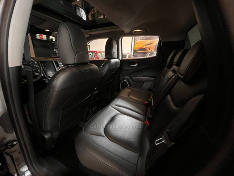 FIAT - TORO - 2021/2022 - Cinza - R$ 128.900,00