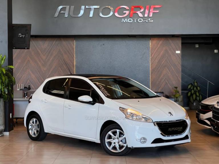PEUGEOT - 208 - 2015/2016 - Branca - R$ 43.900,00