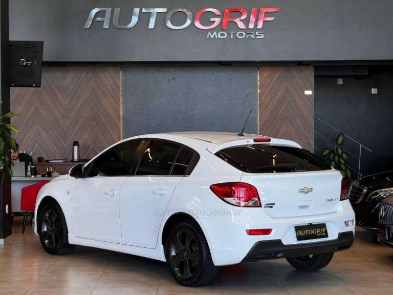 CHEVROLET - CRUZE - 2014/2014 - Branca - R$ 61.900,00