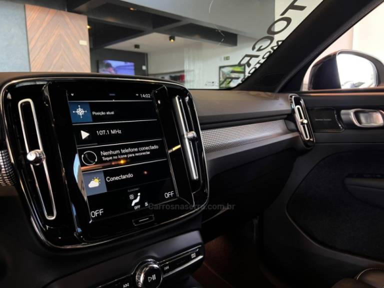 VOLVO - XC 40 - 2021/2021 - Cinza - R$ 195.900,00