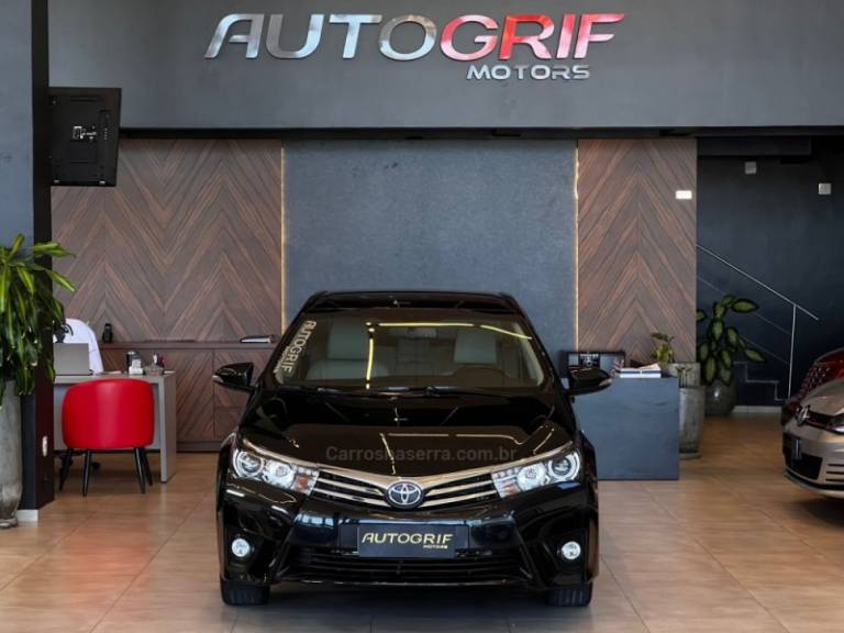 TOYOTA - COROLLA - 2015/2015 - Preta - R$ 87.900,00