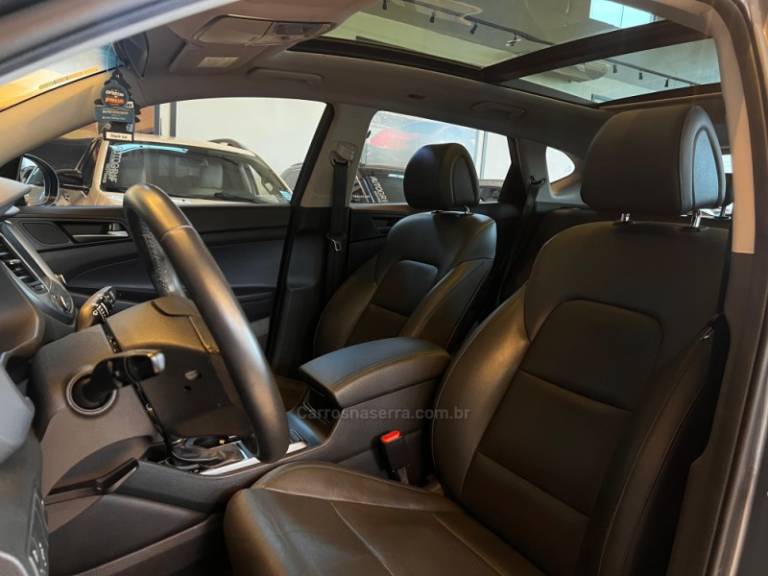 HYUNDAI - TUCSON - 2018/2018 - Cinza - R$ 108.900,00