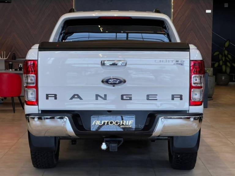 FORD - RANGER - 2019/2019 - Branca - R$ 155.900,00