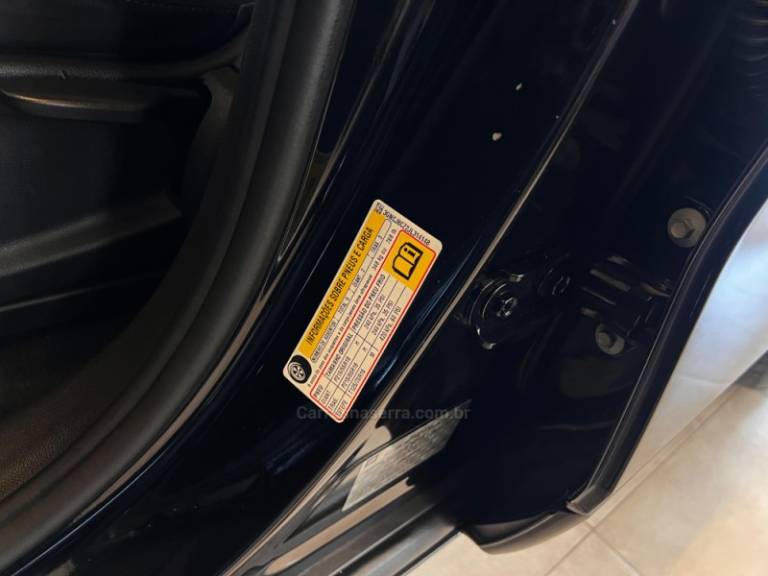 CHEVROLET - TRACKER - 2018/2018 - Preta - R$ 89.900,00