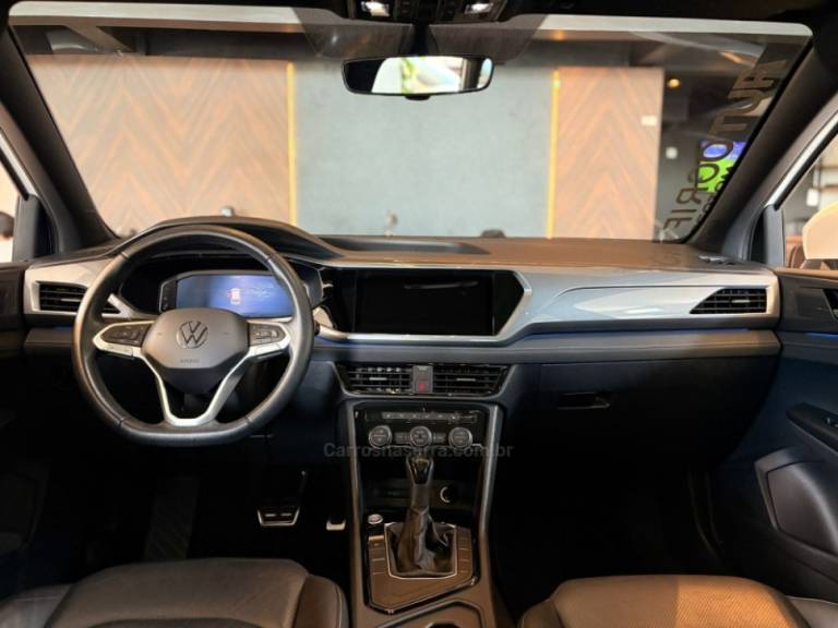 VOLKSWAGEN - TAOS - 2021/2022 - Branca - R$ 143.900,00