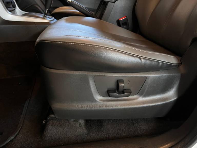 CHEVROLET - S10 - 2022/2022 - Branca - R$ 189.900,00