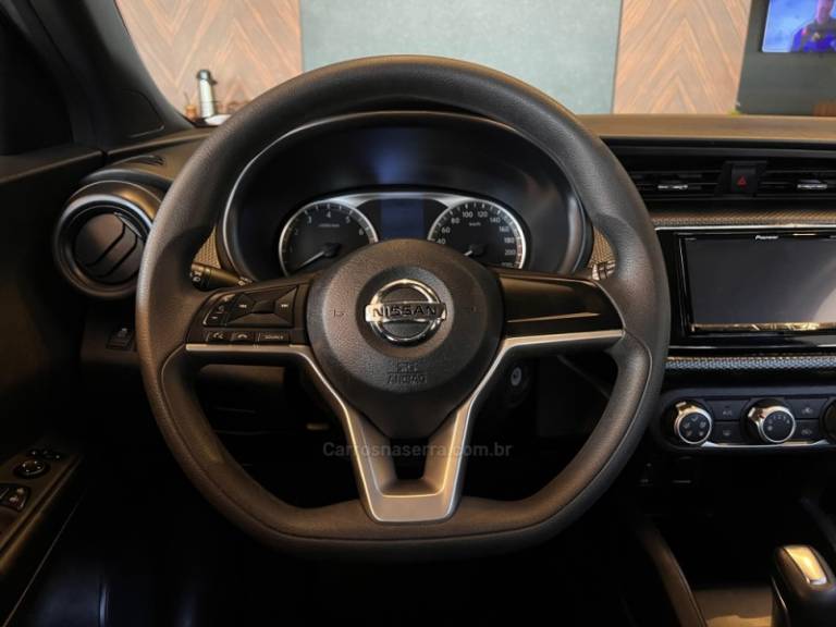 NISSAN - KICKS - 2018/2019 - Cinza - R$ 82.900,00