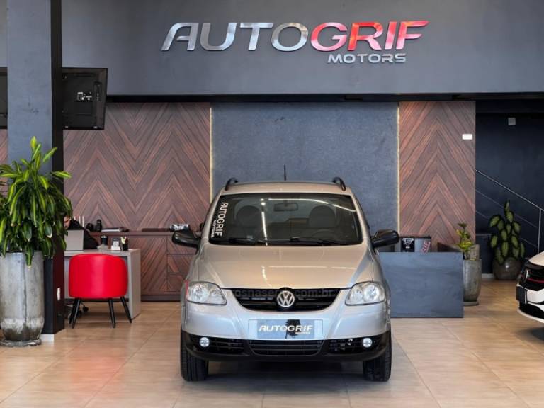 VOLKSWAGEN - SPACEFOX - 2010/2010 - Prata - R$ 35.900,00