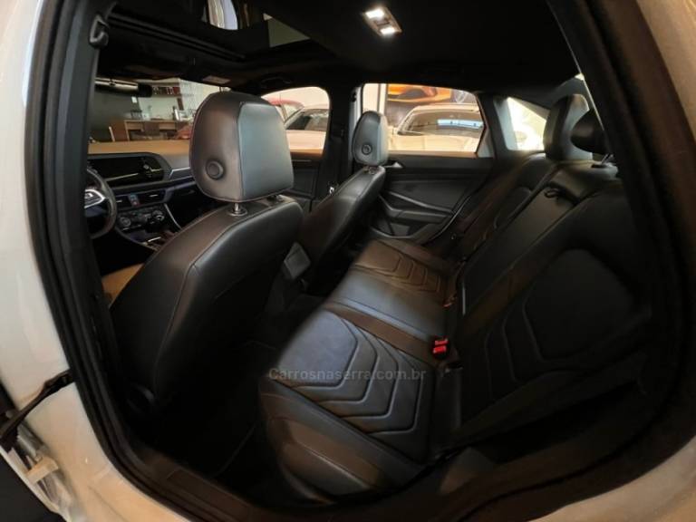 VOLKSWAGEN - JETTA - 2019/2020 - Branca - R$ 164.900,00