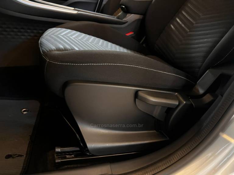 FIAT - FASTBACK - 2023/2024 - Prata - R$ 118.900,00