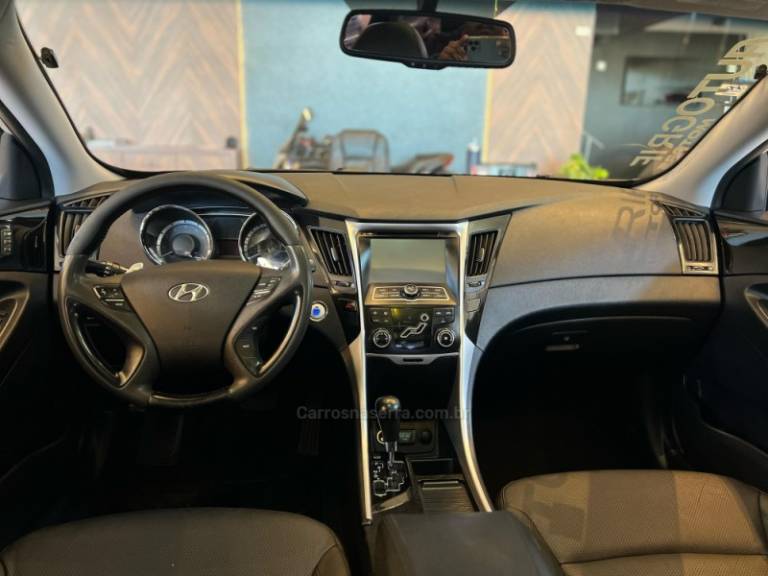 HYUNDAI - SONATA - 2012/2012 - Prata - R$ 68.900,00