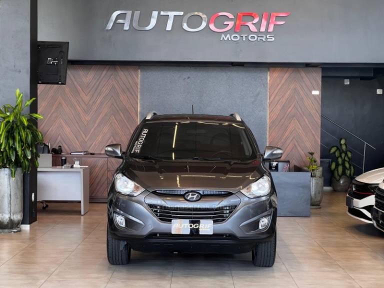 HYUNDAI - IX35 - 2016/2016 - Cinza - R$ 79.900,00