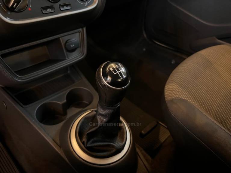 VOLKSWAGEN - SAVEIRO - 2014/2014 - Branca - R$ 47.900,00
