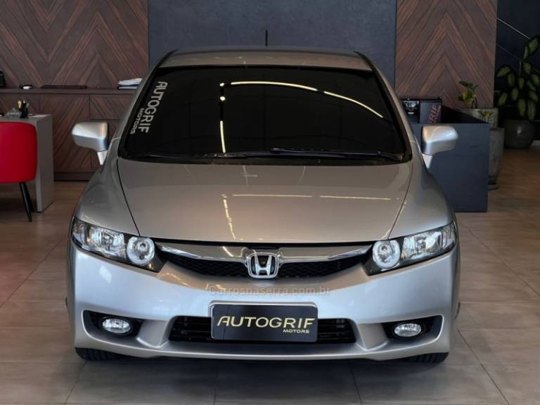 HONDA - CIVIC - 2009/2009 - Prata - R$ 48.900,00