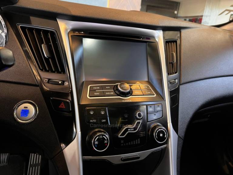 HYUNDAI - SONATA - 2012/2012 - Prata - R$ 68.900,00