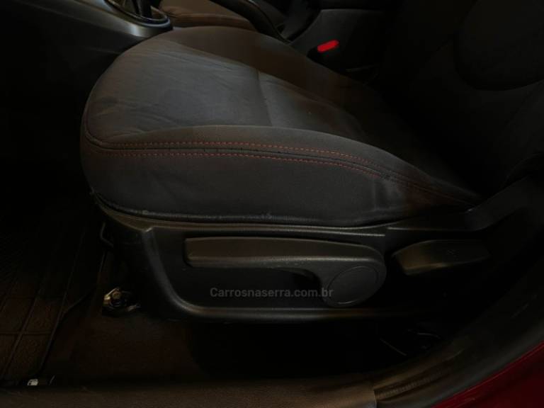 KIA MOTORS - CERATO - 2010/2011 - Vinho - R$ 44.900,00