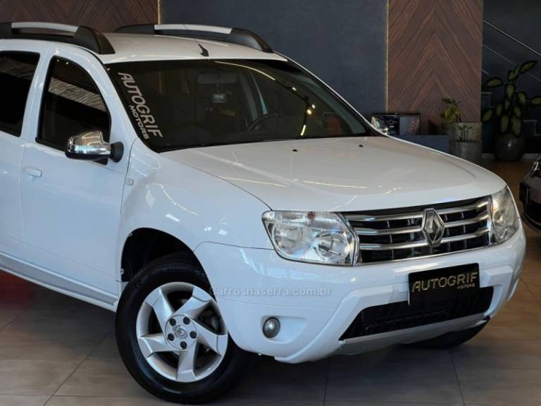 RENAULT - DUSTER - 2012/2013 - Branca - R$ 55.900,00