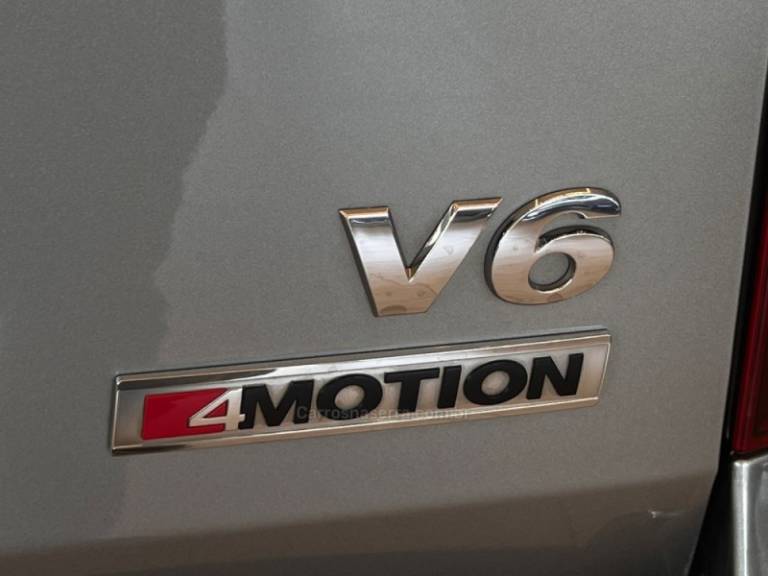 VOLKSWAGEN - AMAROK - 2022/2022 - Prata - R$ 185.900,00