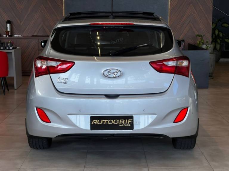 HYUNDAI - I30 - 2015/2016 - Prata - R$ 84.900,00