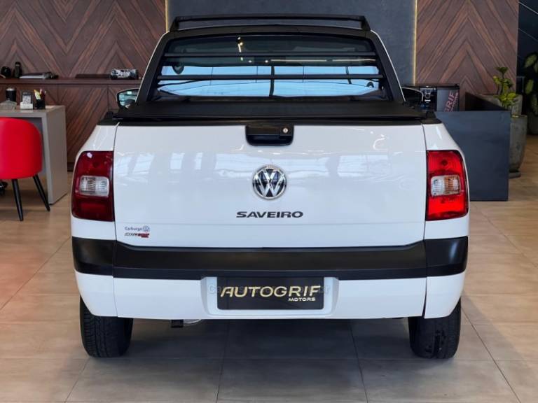 VOLKSWAGEN - SAVEIRO - 2014/2014 - Branca - R$ 47.900,00