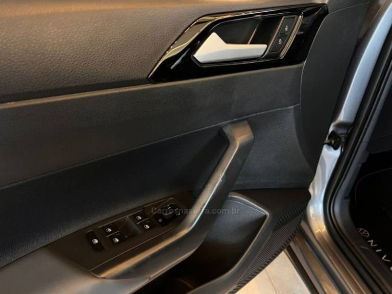 VOLKSWAGEN - NIVUS - 2022/2023 - Cinza - R$ 118.900,00