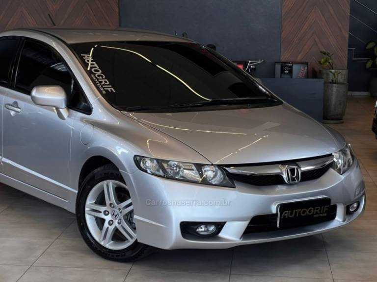 HONDA - CIVIC - 2009/2009 - Prata - R$ 48.900,00