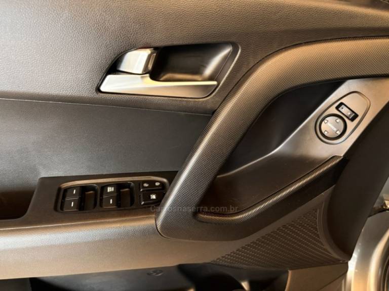 HYUNDAI - CRETA - 2021/2022 - Prata - R$ 93.900,00
