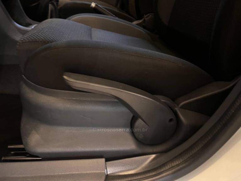 VOLKSWAGEN - FOX - 2018/2019 - Branca - R$ 58.900,00