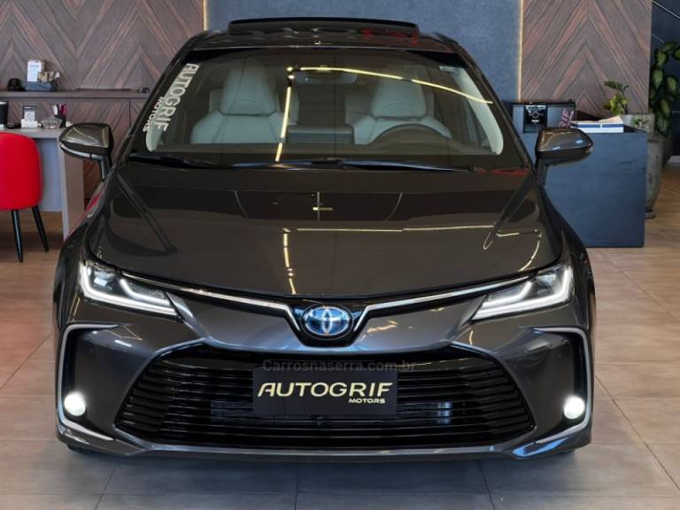 TOYOTA - COROLLA - 2022/2022 - Cinza - R$ 144.900,00
