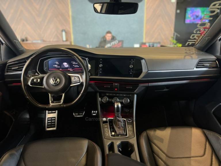 VOLKSWAGEN - JETTA - 2019/2019 - Branca - R$ 163.900,00