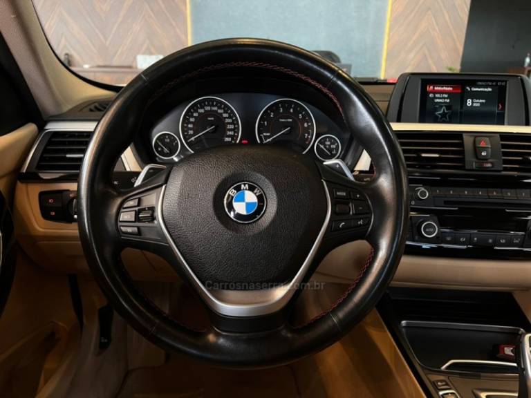 BMW - 320I - 2017/2018 - Branca - R$ 129.900,00