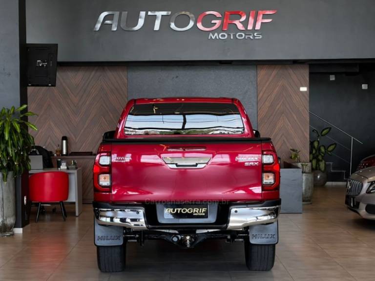 TOYOTA - HILUX - 2021/2021 - Vermelha - R$ 244.900,00