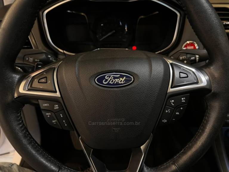FORD - FUSION - 2018/2018 - Branca - R$ 107.900,00