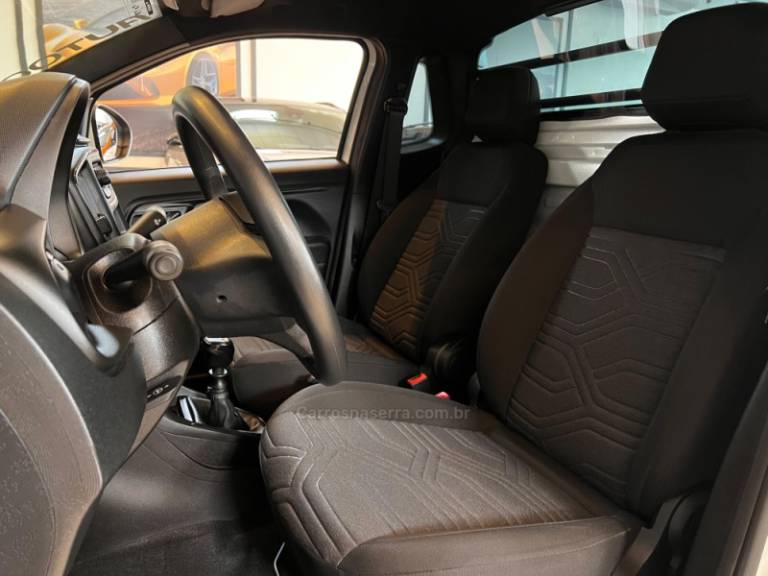 FIAT - STRADA - 2021/2022 - Branca - R$ 81.900,00